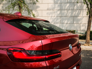 2019xDrive 30i M\b ^