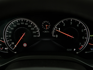 2019xDrive 30i M\b п؅^