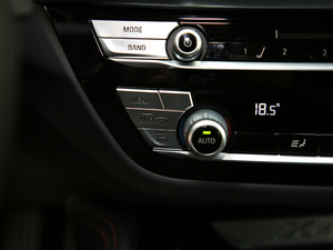 2019xDrive 30i M\b п؅^