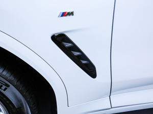 2019xDrive 25i M\b ^