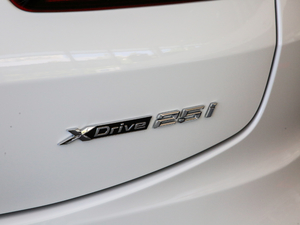 2019xDrive 25i M\b ^