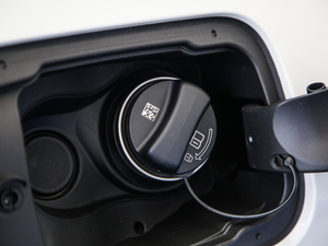 2019xDrive 25i M\b ^