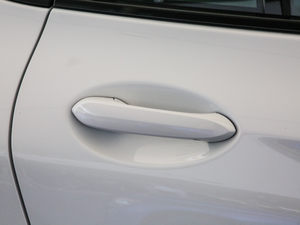 2019xDrive 25i M\b ^