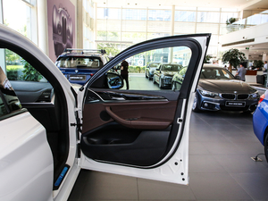 2019xDrive 25i M\(yn)(dng)b g