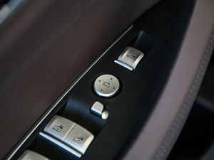 2019xDrive 25i M\(yn)(dng)b g