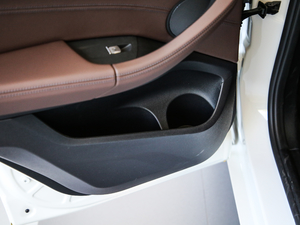 2019xDrive 25i M\b g