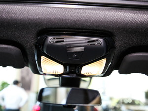 2019xDrive 25i M\b g