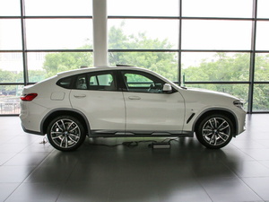 2019xDrive 25i MԽҰb w^