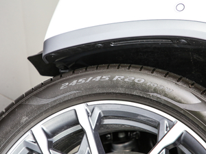 2019xDrive 25i MԽҰb ݆̥ߴ