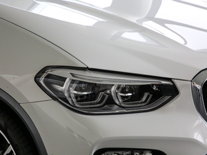 2019xDrive 25i MԽҰb ^