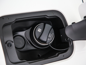 2019xDrive 25i MԽҰb ^