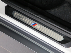 2019xDrive 25i MԽҰb g