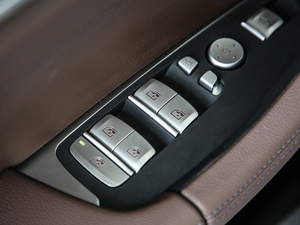 2019xDrive 25i MԽҰb {܇ƅ^	