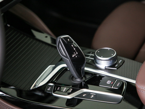 2019xDrive 25i MԽҰb п؅^(q)