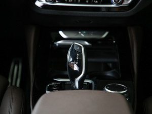 2019xDrive 25i MԽҰb п؅^