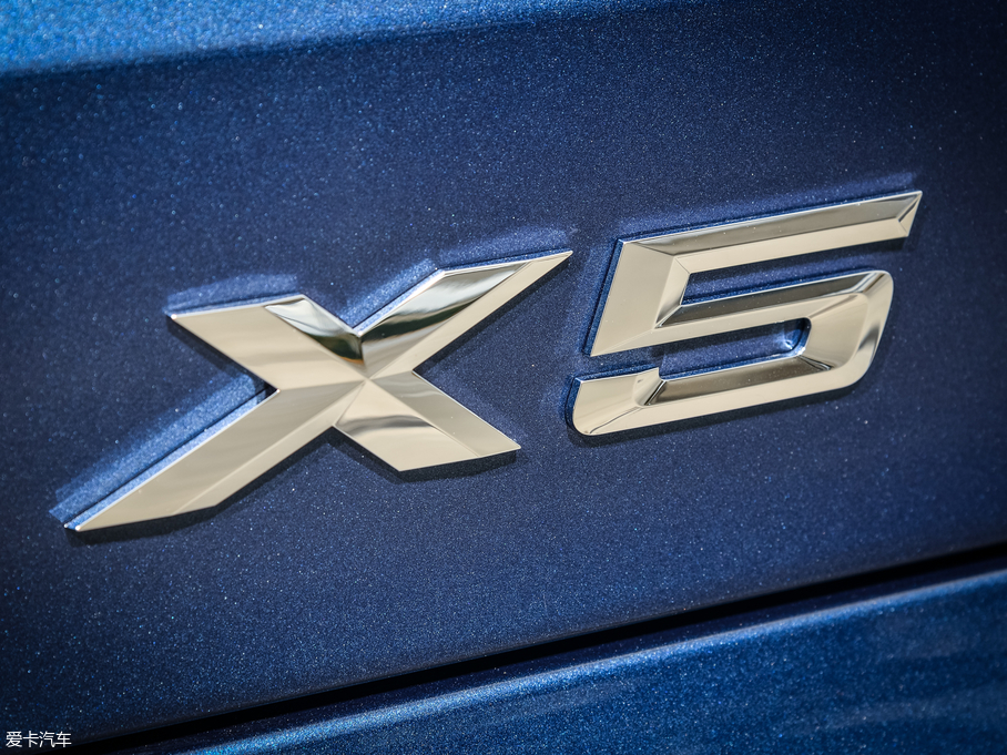 2019RX5(M) xDrive40i M\b