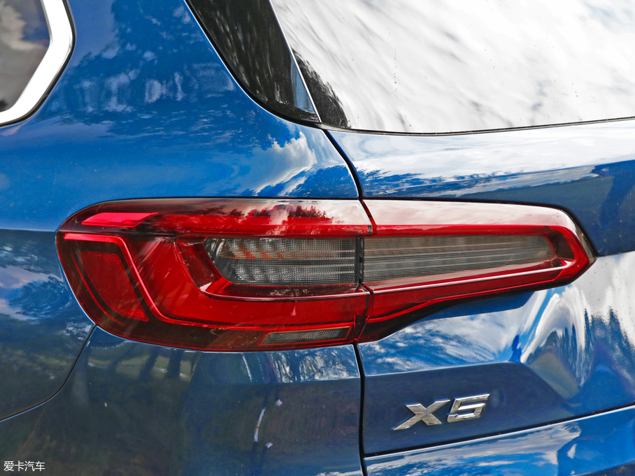 2019��RX5(�M(j��n)��) xDrive40i M�\(y��n)��(d��ng)���b