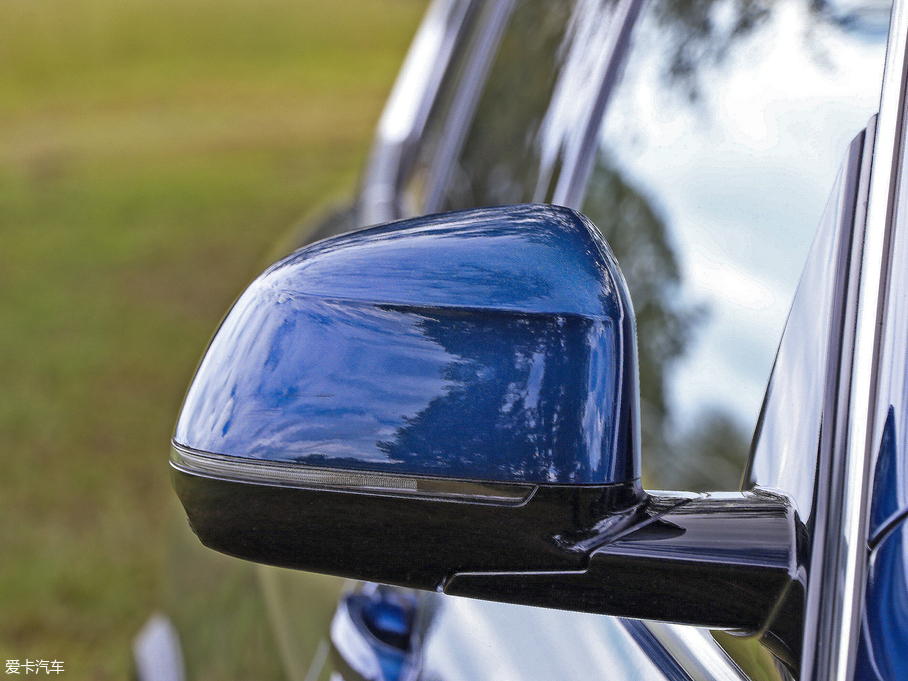 2019RX5(M) xDrive40i M\b