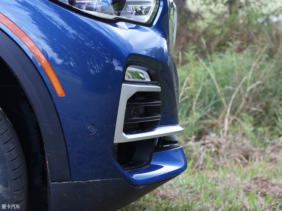 2019RX5(M) xDrive40i M\b