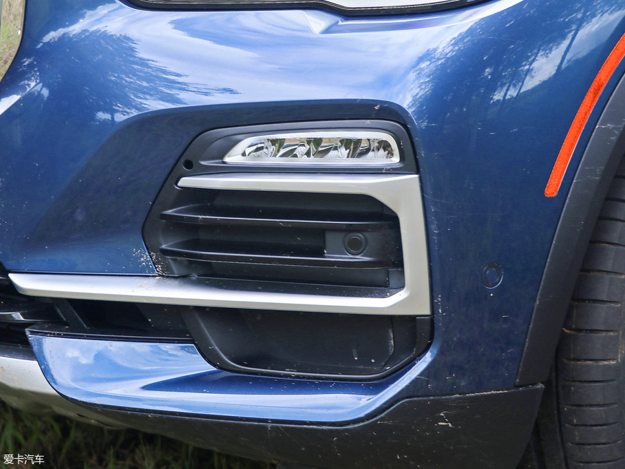 2019RX5(M) xDrive40i M\b