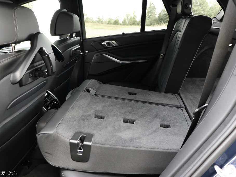 2019RX5(M) xDrive40i M\b