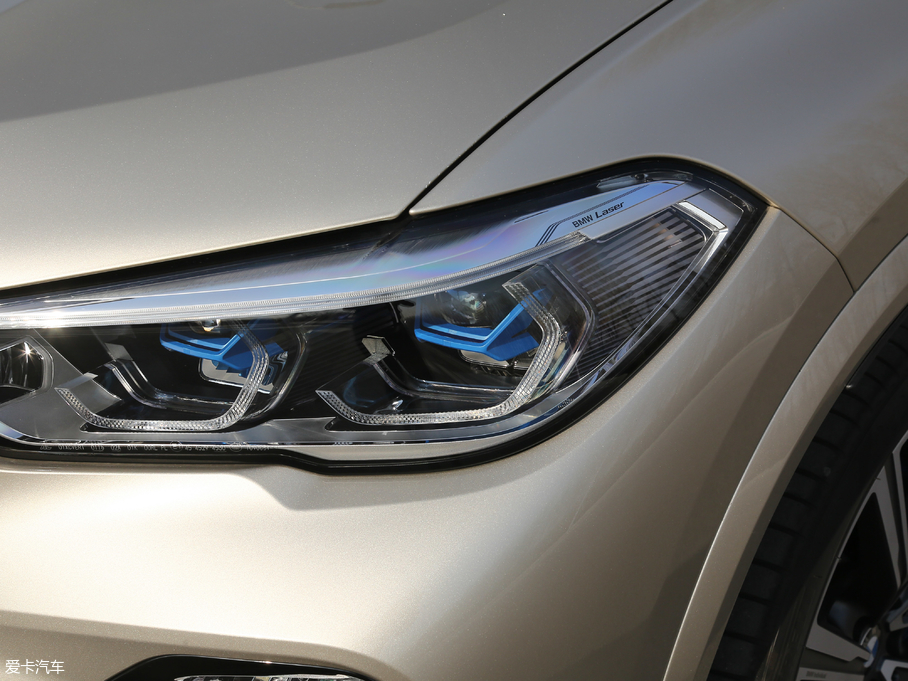 2019RX5(M) xDrive40i  M\b