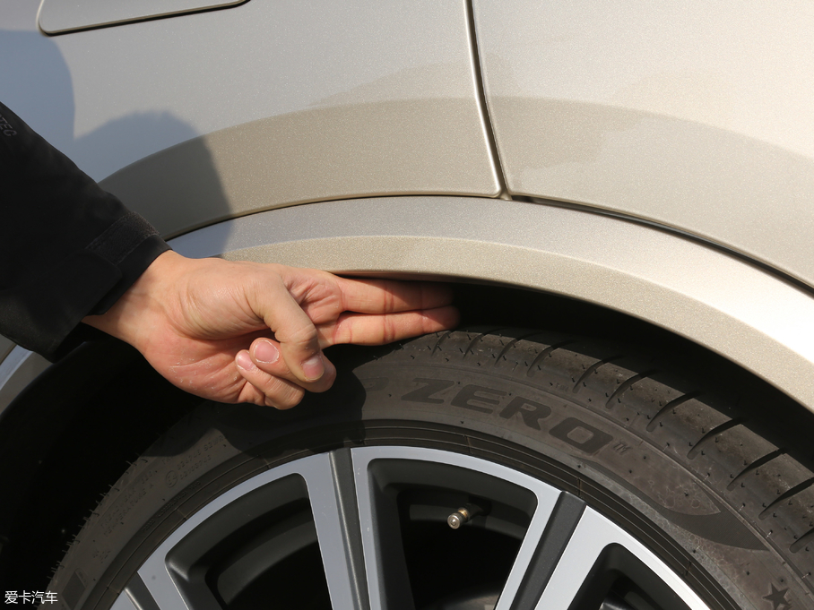 2019RX5(M) xDrive40i  M\b