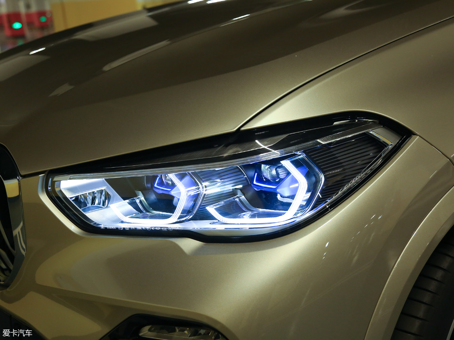 2019RX5(M) xDrive40i  M\b