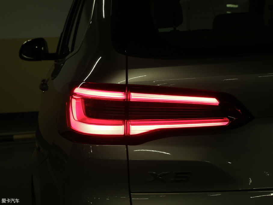 2019RX5(M) xDrive40i  M\b