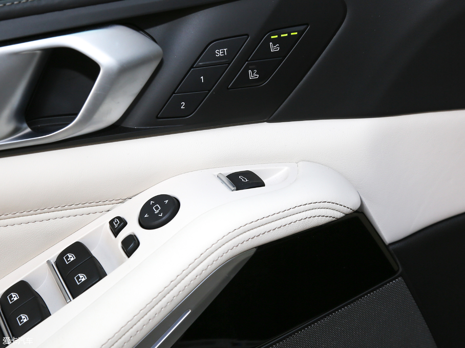 2019RX5(M) xDrive40i  M\b