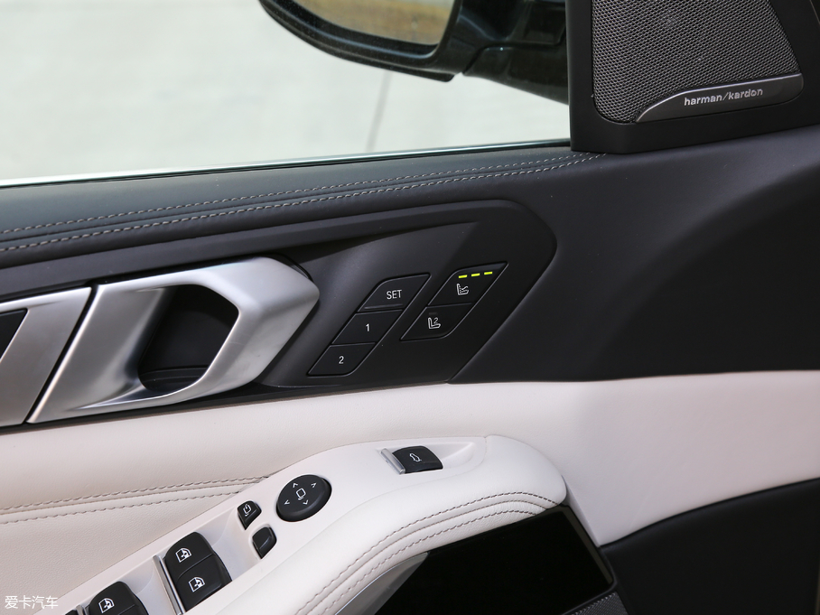 2019RX5(M) xDrive40i  M\b