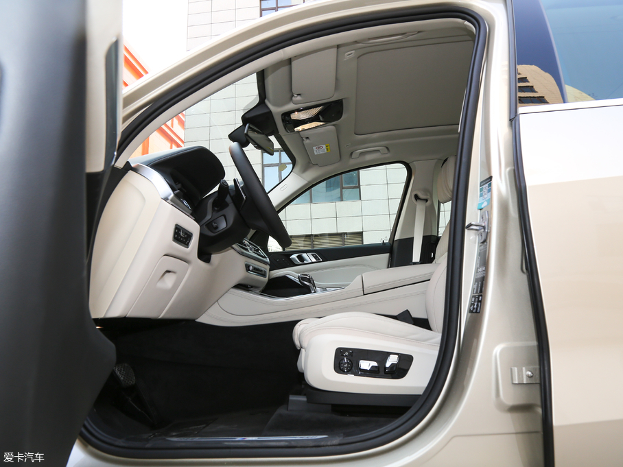 2019RX5(M) xDrive40i  M\b