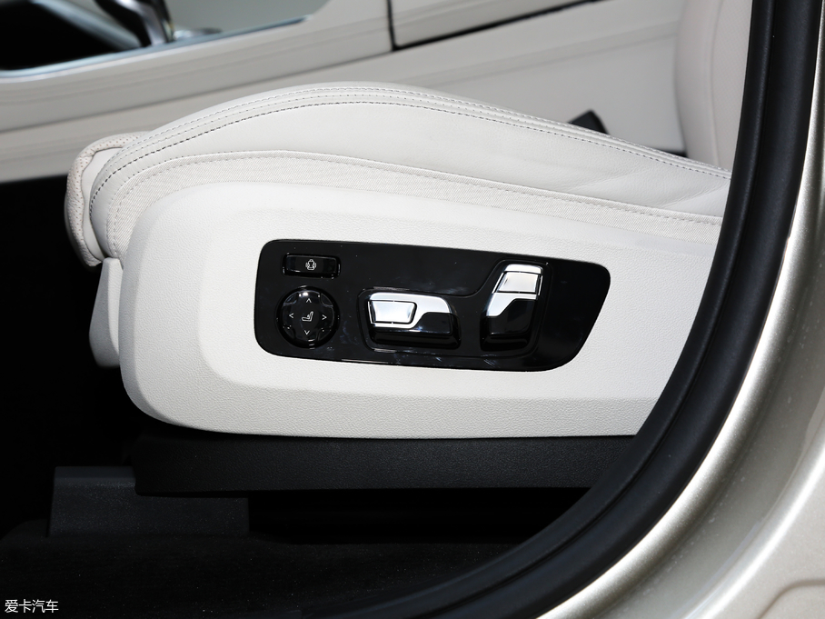 2019RX5(M) xDrive40i  M\b