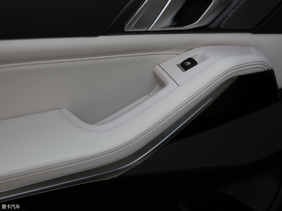 2019RX5(M) xDrive40i  M\b