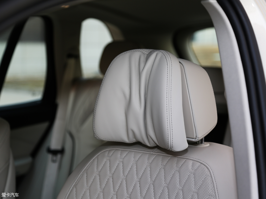 2019RX5(M) xDrive40i  M\b