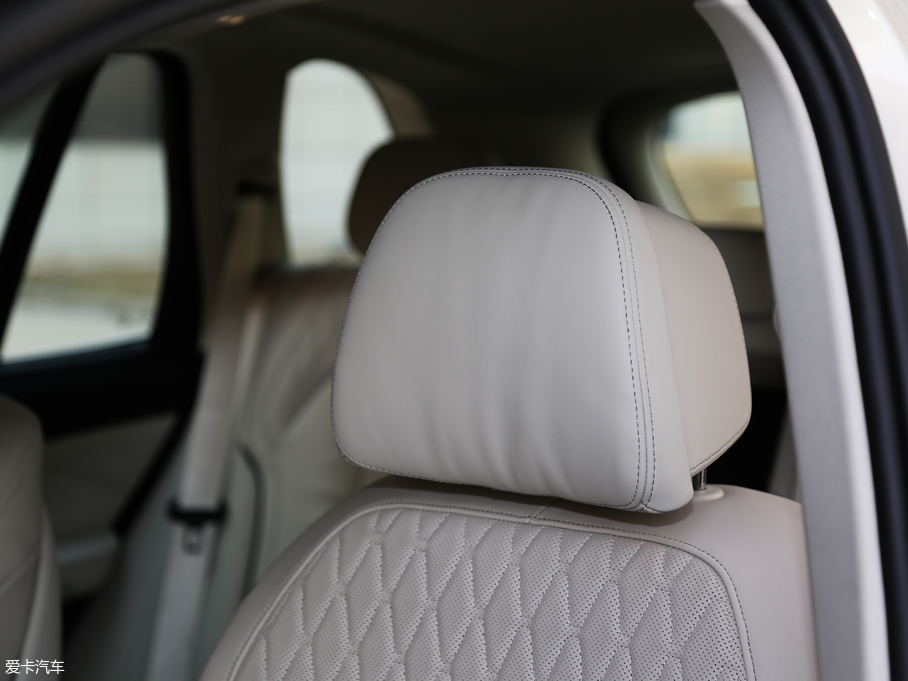 2019RX5(M) xDrive40i  M\b