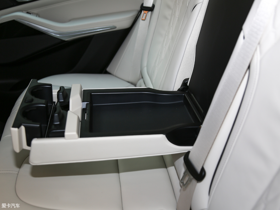 2019RX5(M) xDrive40i  M\b