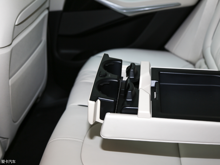 2019RX5(M(jn)) xDrive40i  M\(yn)b