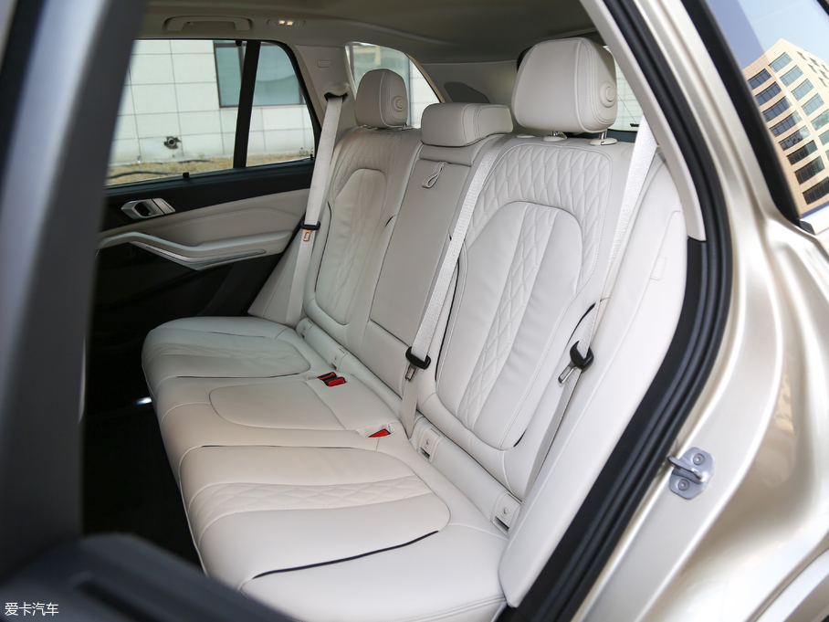 2019RX5(M) xDrive40i  M\b