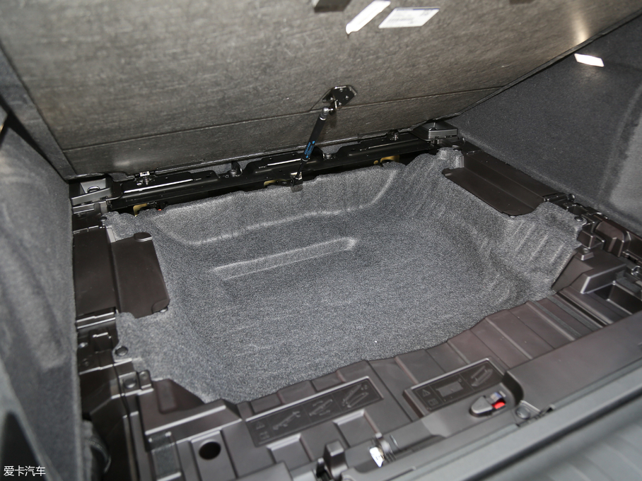 2019RX5(M) xDrive40i  M\b