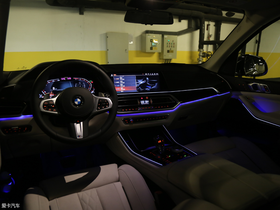 2019RX5(M) xDrive40i  M\b