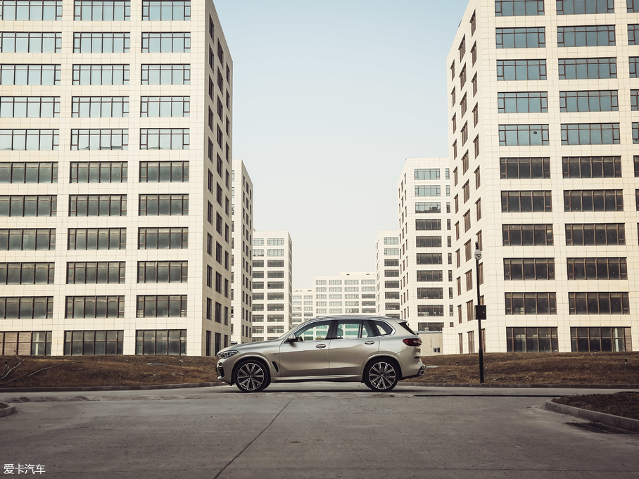 2019RX5(M) xDrive40i  M\b