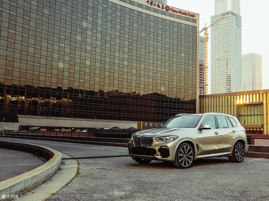 2019RX5(M) xDrive40i  M\b