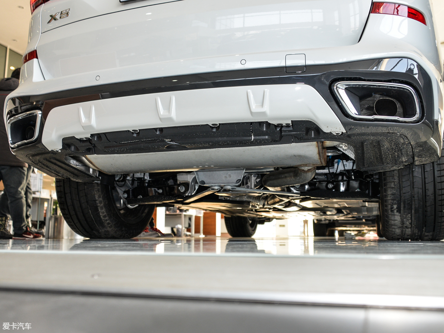 2019RX5(M) xDrive40i M\b