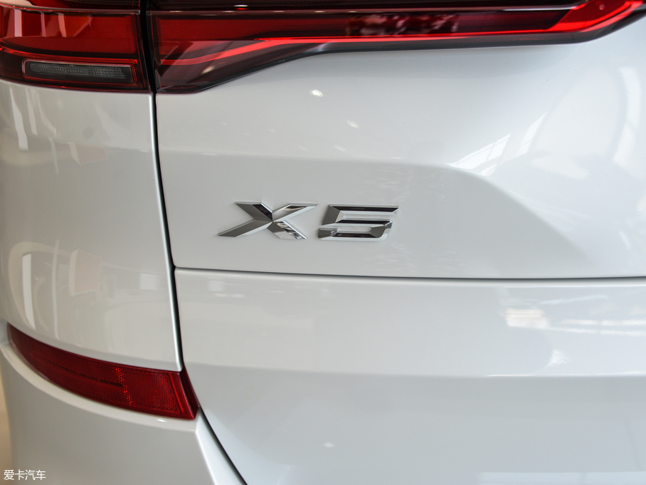 2019RX5(M) xDrive40i M\b