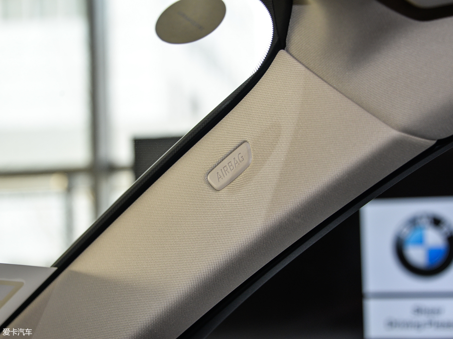 2019RX5(M) xDrive40i M\b