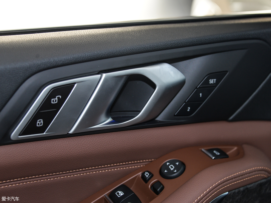 2019RX5(M(jn)) xDrive40i M\(yn)b