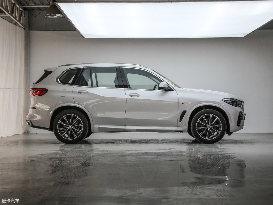 2019X5() xDrive40i M˶װ