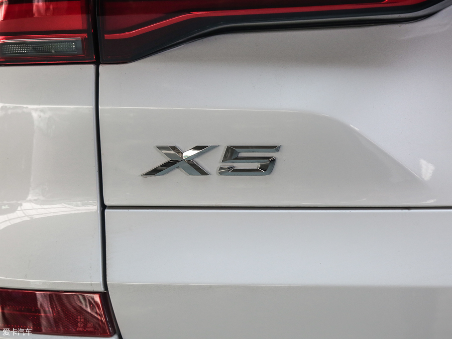 2019RX5(M) xDrive40i M\b