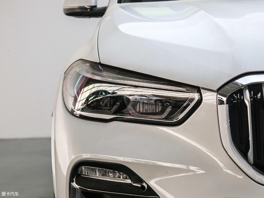 2019RX5(M) xDrive40i M\b